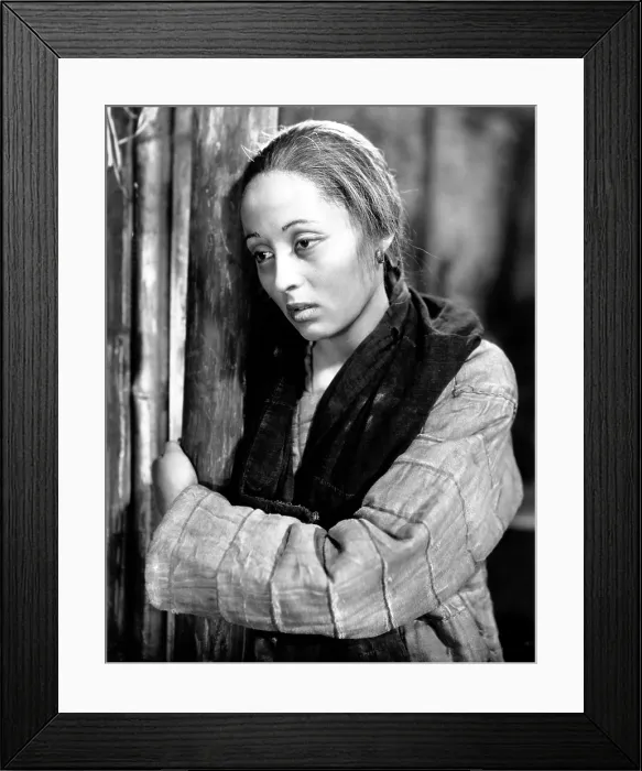 Framed Print : THE GOOD EARTH, Luise Rainer, 1937
