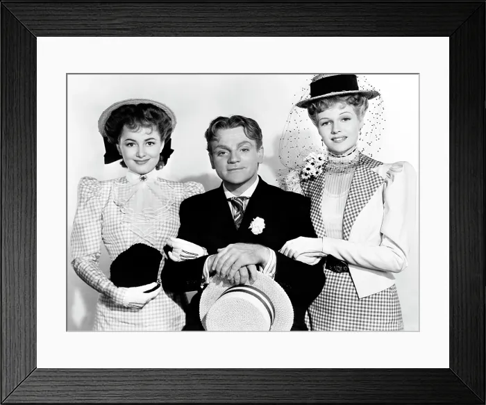 Framed Print : THE STRAWBERRY BLONDE, Olivia De Havilland, James Cagney, Rita Hayworth, 1941