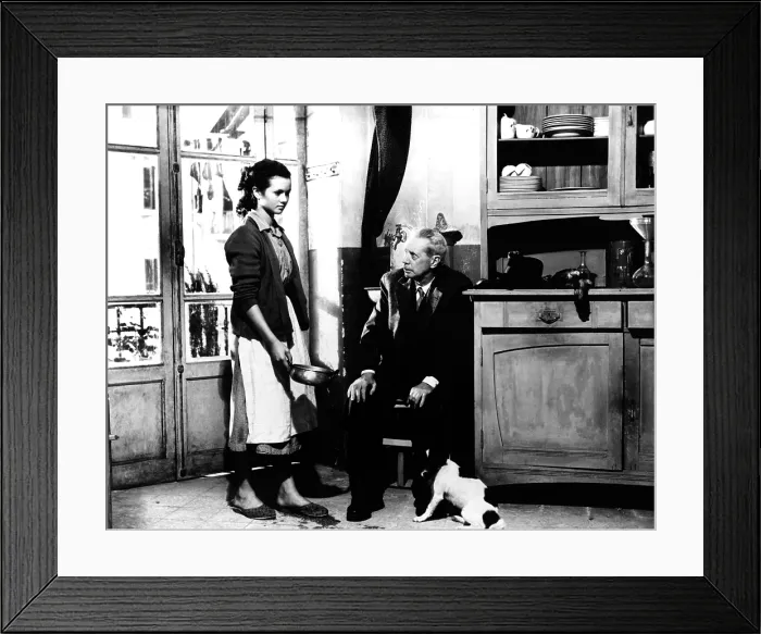 Framed Print : UMBERTO D, Maria Pia Casilio, Carlo Battisti, 1952