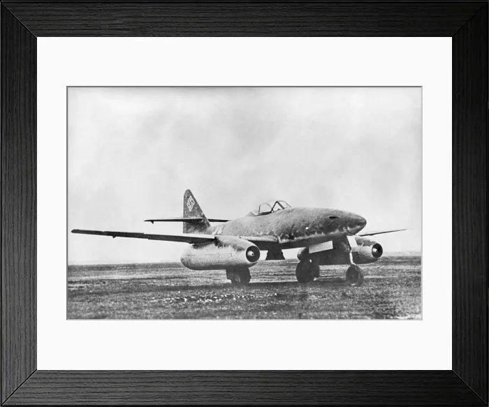 Framed Print : German jet-propelled plane Messerschmitt Me 262A Schwalbe (Swallow). Introduced into combat in summer 1944, but in numbers so small that it had no strategic impact. Sept Framed Print : German jet-propelled plane Messerschmitt Me 262A Schwalbe (Swallow). Introduced into combat in summer 1944, but in numbers so small that it had no strategic impact. Sept