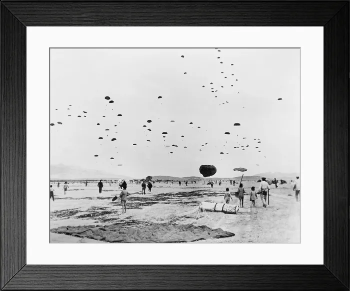 Framed Print : Greek civilians ran to greet the British soldiers liberating them from the Nazis. British paratroopers met no German opposition as they dropped onto an airfield near Athens