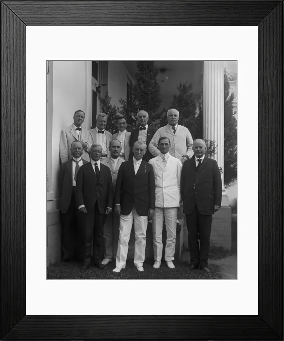 Framed Print : President Woodrow Wilson, with his Cabinet, c. 1915-1916 Framed Print : President Woodrow Wilson, with his Cabinet, c. 1915-1916