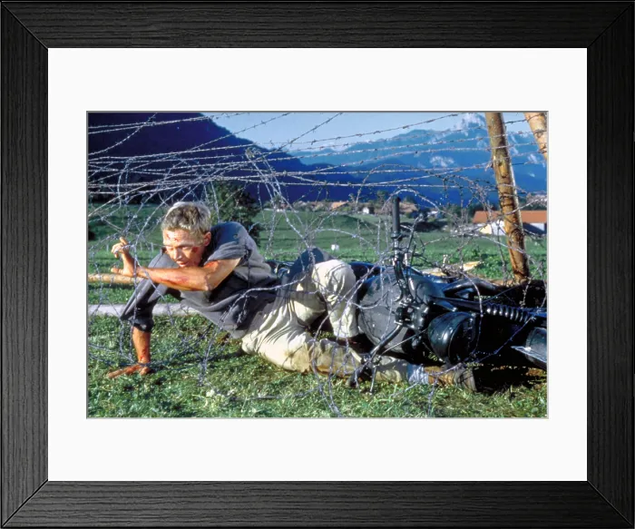 Framed Print : THE GREAT ESCAPE, Steve McQueen, 1963