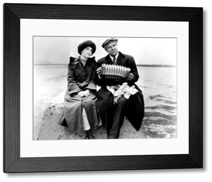 Framed Print : GREED, Zasu Pitts, Gibson Gowland, 1924