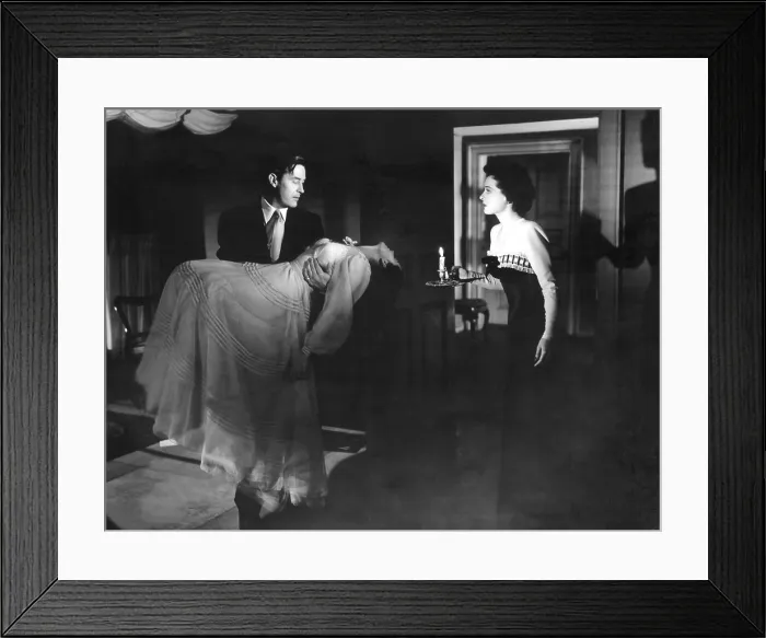 Framed Print : THE UNINVITED, Ray Milland, Gail Russell, Ruth Hussey, 1944 Framed Print : THE UNINVITED, Ray Milland, Gail Russell, Ruth Hussey, 1944