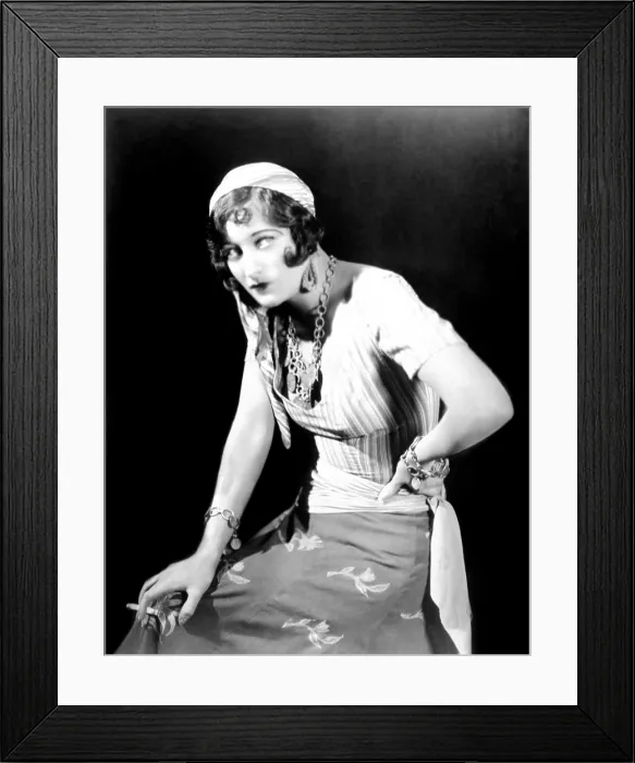 Framed Print : THE UNKNOWN, Joan Crawford, 1927
