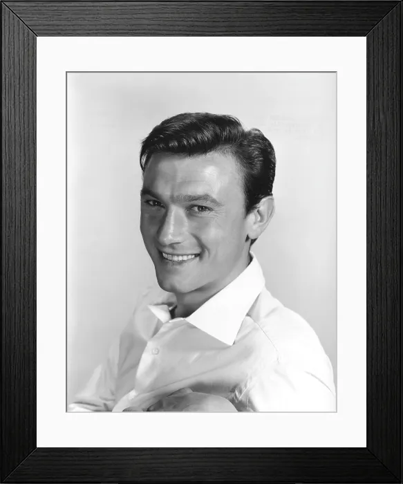 Framed Print : TWO LOVES, Laurence Harvey, 1961 Framed Print : TWO LOVES, Laurence Harvey, 1961