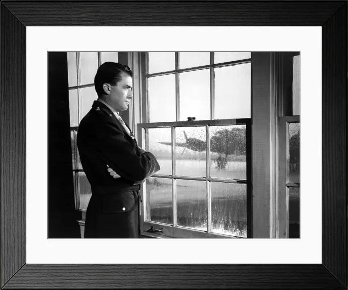 Framed Print : TWELVE O'CLOCK HIGH, Gregory Peck, 1949, (c) 20th Century Fox / courtesy Everett Collection
