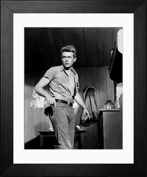 Framed Print : GIANT, James Dean, 1956 Framed Print : GIANT, James Dean, 1956