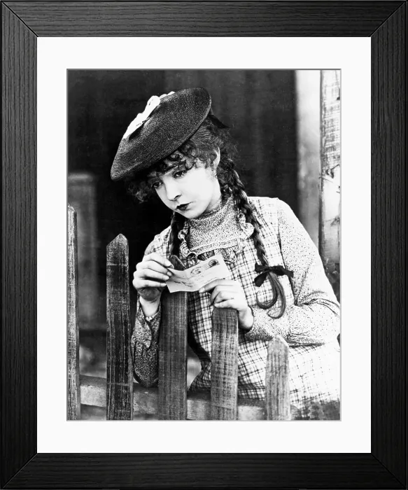Framed Print : TRUE HEART SUSIE, Lillian Gish, 1919 Framed Print : TRUE HEART SUSIE, Lillian Gish, 1919