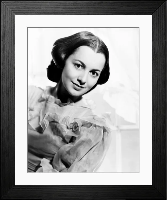 Framed Print : GONE WITH THE WIND, Olivia de Havilland, 1939 Framed Print : GONE WITH THE WIND, Olivia de Havilland, 1939