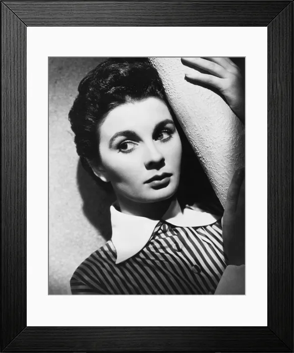 Framed Print : TRIO, Jean Simmons, ('Sanatorium segment), 1950