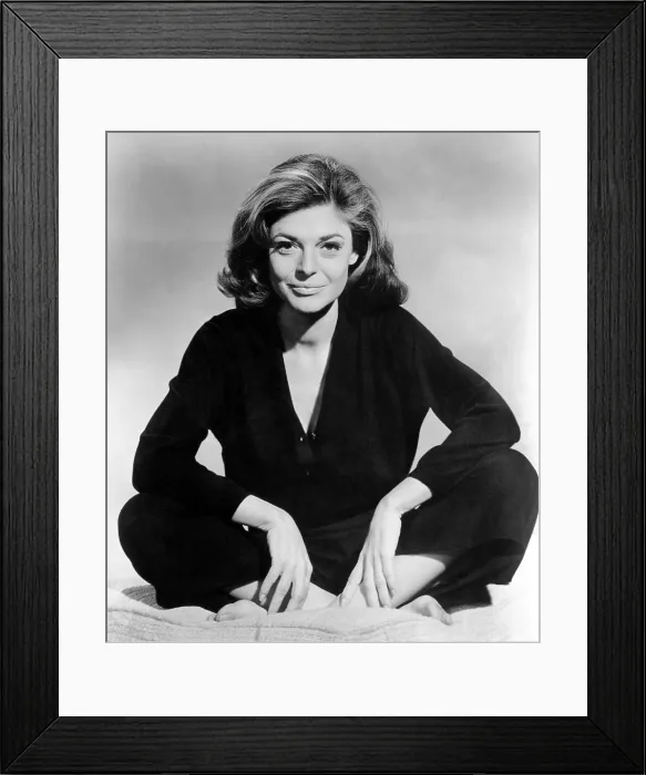Framed Print : THE GRADUATE, Anne Bancroft, 1967