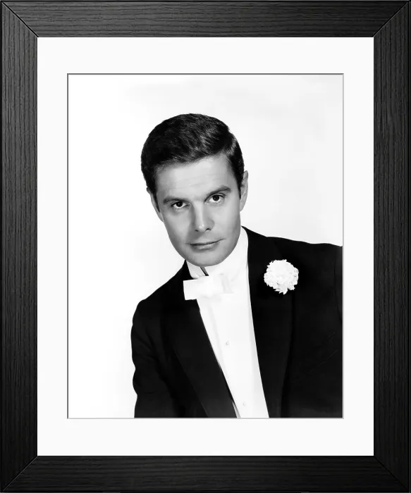 Framed Print : GIGI, Louis Jourdan, 1958 Framed Print : GIGI, Louis Jourdan, 1958