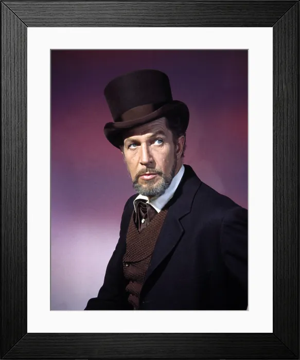 Framed Print : THE HAUNTED PALACE, Vincent Price, 1963 Framed Print : THE HAUNTED PALACE, Vincent Price, 1963