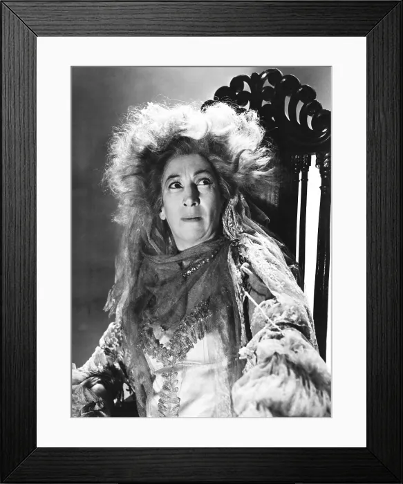 Framed Print : GREAT EXPECTATIONS, Martita Hunt, 1946