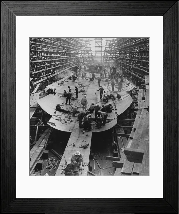 Framed Print : American war workers laying down the hull of a Liberty Ship. It was one of 2, 710 Liberty Ships built at eighteen American shipyards during World War 2. Ca. 1941-45 Framed Print : American war workers laying down the hull of a Liberty Ship. It was one of 2, 710 Liberty Ships built at eighteen American shipyards during World War 2. Ca. 1941-45