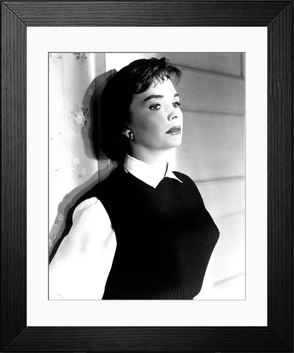 Framed Print : UNTIL THEY SAIL, Jean Simmons, 1957