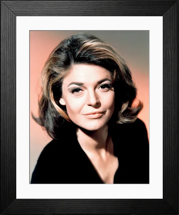 Framed Print : THE GRADUATE, Anne Bancroft, 1967