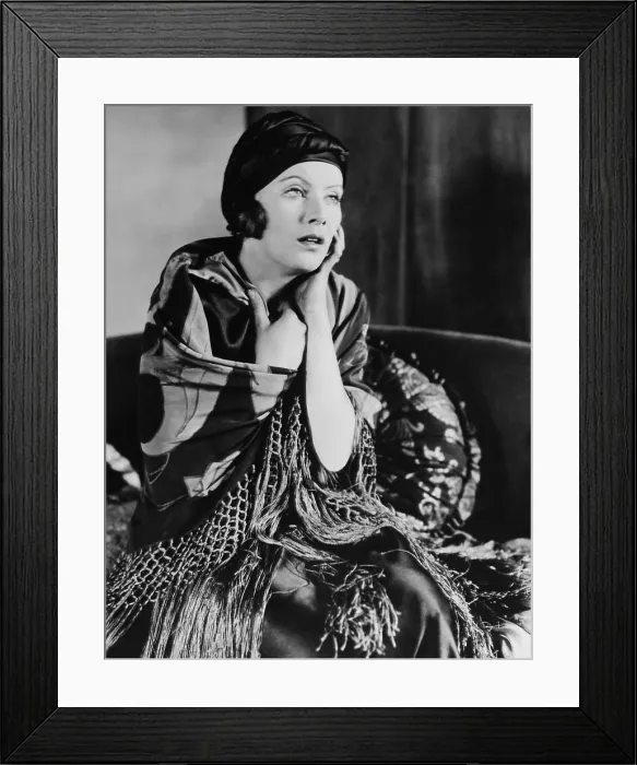 Framed Print : TORRENT, Greta Garbo, 1926