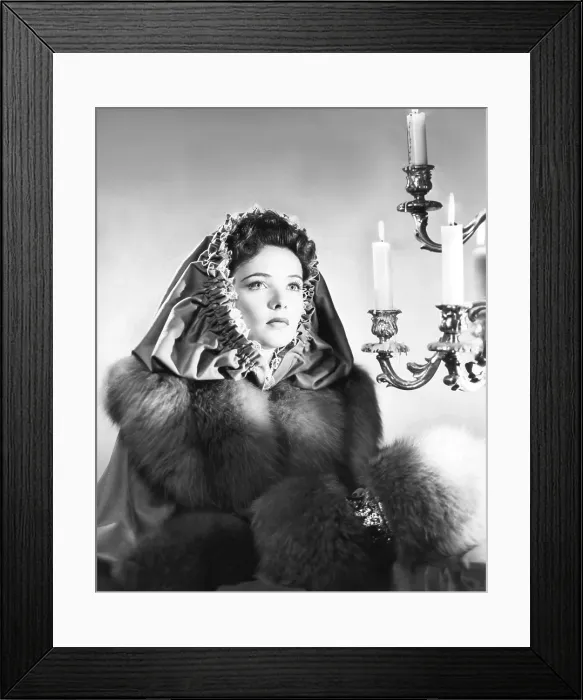 Framed Print : HUDSON'S BAY, Gene Tierney, 1940, TM & Copyright 20th Century Fox Film Corp. / courtesy Everett Collection Framed Print : HUDSON'S BAY, Gene Tierney, 1940, TM & Copyright 20th Century Fox Film Corp. / courtesy Everett Collection