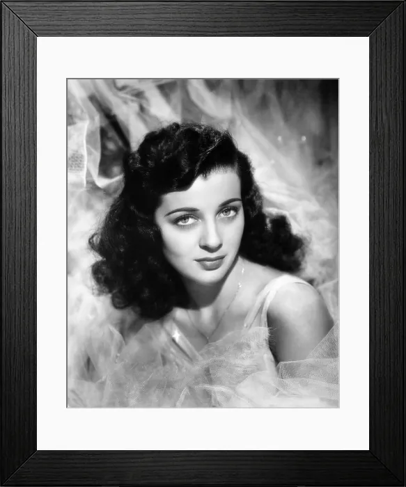 Framed Print : THE UNSEEN, Gail Russell, 1945