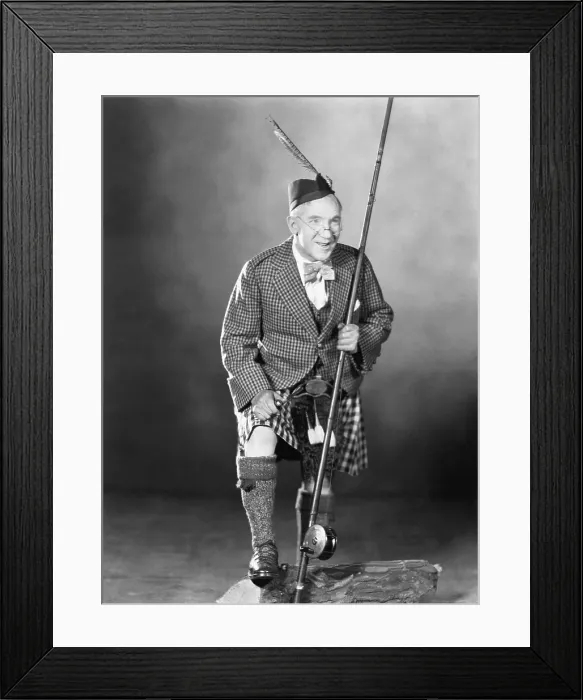 Framed Print : HUNTINGTOWER, Harry Lauder, 1928