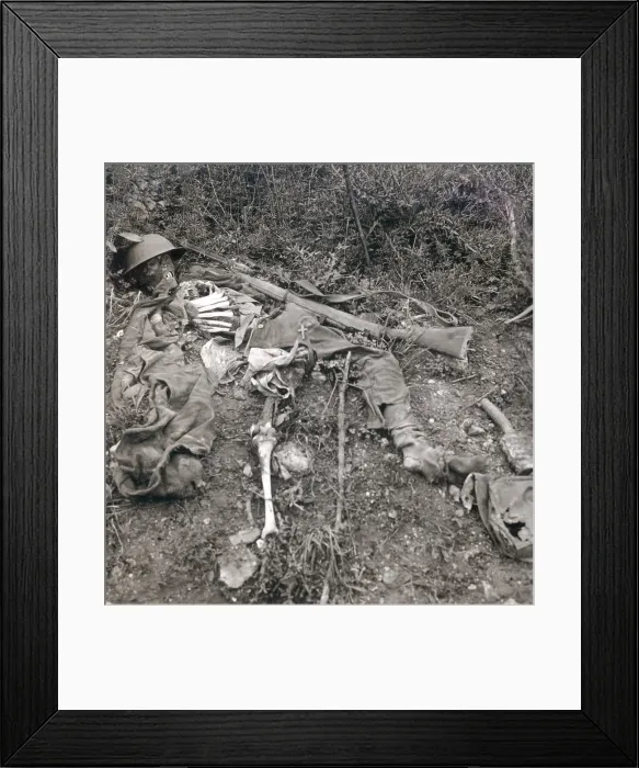 Framed Print : World War 1. Human wreckage in No Man's Land, Chemin des Dames, France. The remains of a British soldier on the battlefield during World War I. Ca. 1914-1915. (BSLOC_2013_2_9)