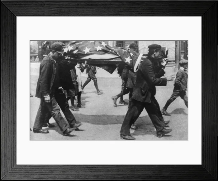 Framed Print : Men carrying flag draped body of American Lusitania victim. May 1915. (BSLOC_2012_4_108)