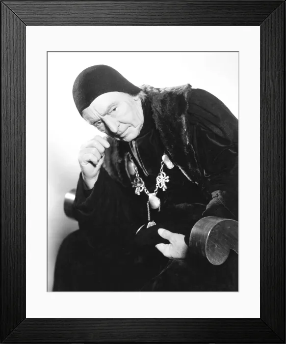 Framed Print : THE HUNCHBACK OF NOTRE DAME, Harry Davenport, 1939