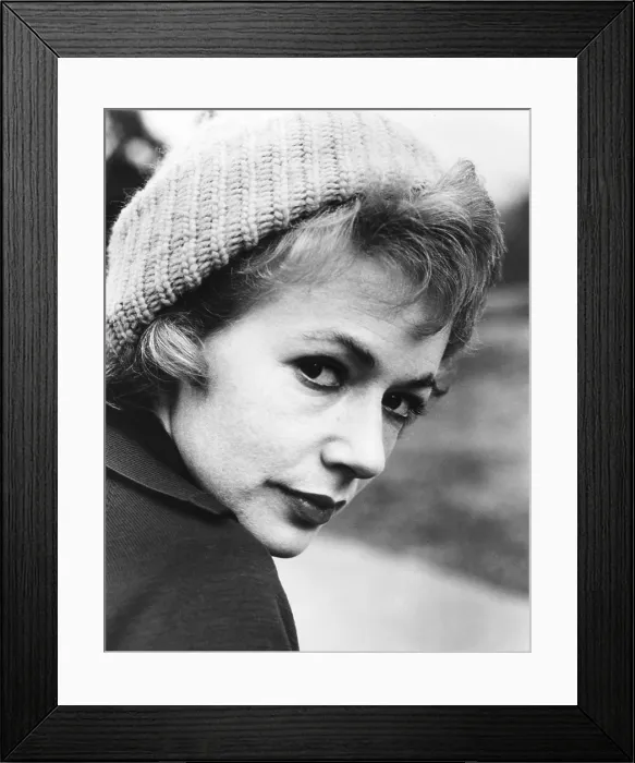Framed Print : THE HUSTLER, Piper Laurie, 1961. TM & copyright 20th Century Fox Film Corp. All rights reserved / courtesy Everett Collection