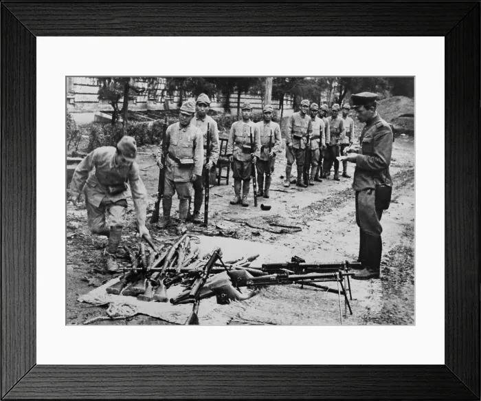 Framed Print : World War 2 surrender of Japanese troops to Russian soldiers in Manchuria, Aug. 1945. As they promised the Allies at Yalta, the Soviet union declared war on Japan on Aug
