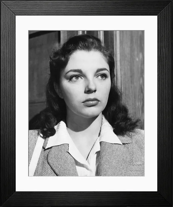 Framed Print : I BELIEVE IN YOU, Joan Collins, 1952