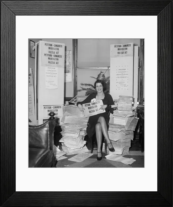 Framed Print : Woman holding a Petition to Congress / Modification, Volstead Act. It would allow the brewing of 2.75% beer. In 1932, public opinion had turned against Prohibition Framed Print : Woman holding a Petition to Congress / Modification, Volstead Act. It would allow the brewing of 2.75% beer. In 1932, public opinion had turned against Prohibition