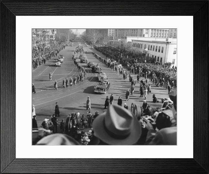 Framed Print : Procession of limousines as President Harry Truman rides in the Inaugural parade