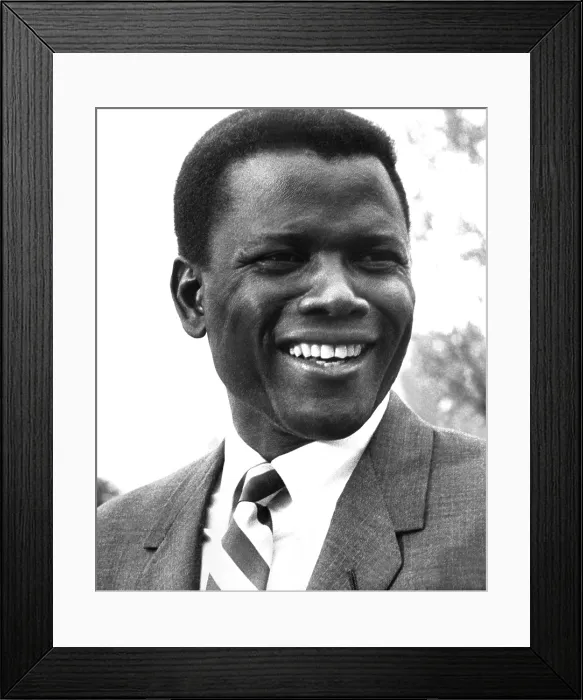 Framed Print : IN THE HEAT OF THE NIGHT, Sidney Poitier, 1967