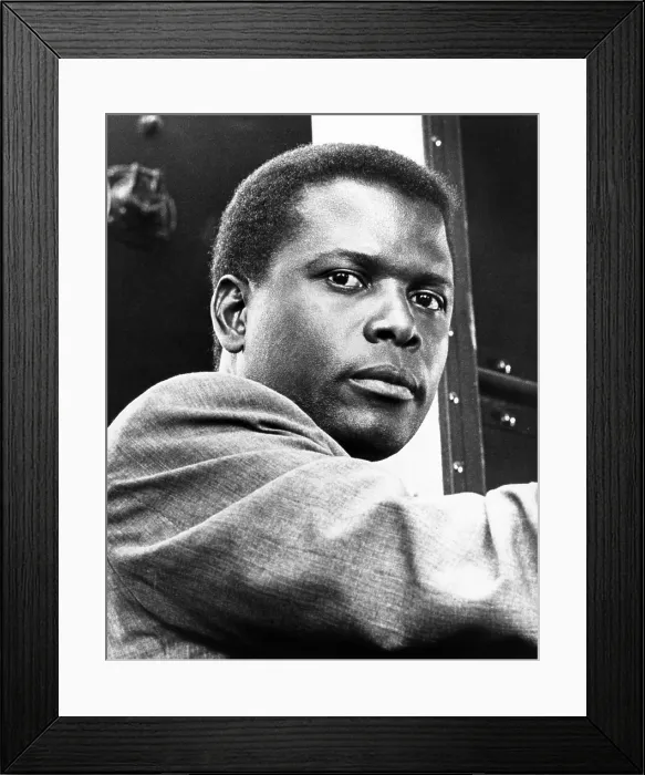 Framed Print : IN THE HEAT OF THE NIGHT, Sidney Poitier, 1967