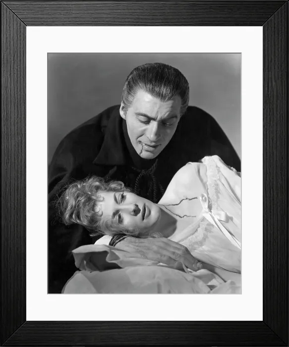 Framed Print : HORROR OF DRACULA, Melissa Stribling, Christopher Lee, 1958 Framed Print : HORROR OF DRACULA, Melissa Stribling, Christopher Lee, 1958