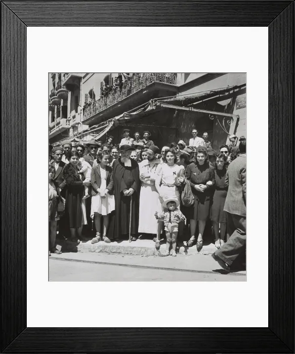 Framed Print : Tunisian civilians at the Allied Victory parade in Tunis, May 20, 1943, during World War 2. (BSLOC_2013-12_81)