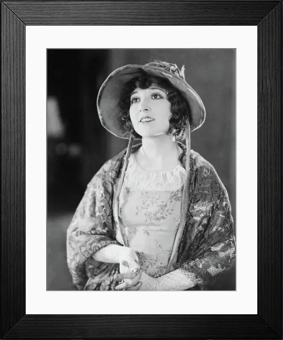 Framed Print : THE IRON HORSE, Madge Bellamy, 1924, TM & Copyright 20th Century Fox Film Corp. / courtesy Everett Collection