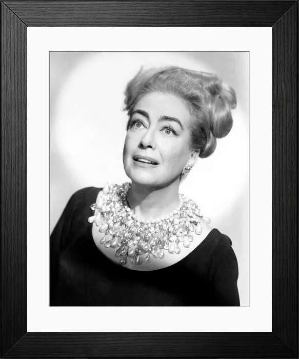 Framed Print : I SAW WHAT YOU DID, Joan Crawford, wearing a pearl and rock-crystal necklace from her own collection, 1965 Framed Print : I SAW WHAT YOU DID, Joan Crawford, wearing a pearl and rock-crystal necklace from her own collection, 1965