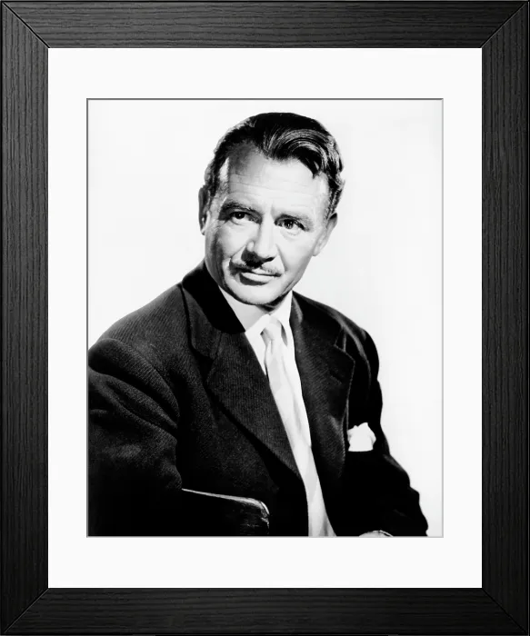 Framed Print : TUNES OF GLORY, John Mills, 1960
