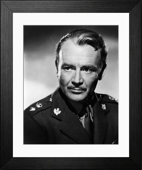 Framed Print : TUNES OF GLORY, John Mills, 1960