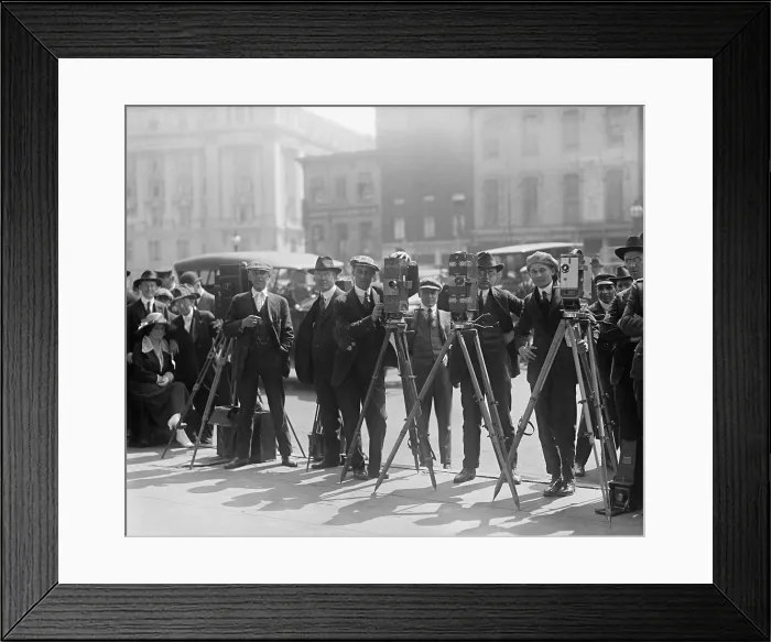 Framed Print : Cameramen in Washington, D.C. waiting to shoot motion pictures for the newsreels, 1920 (BSLOC_2016_8_154)