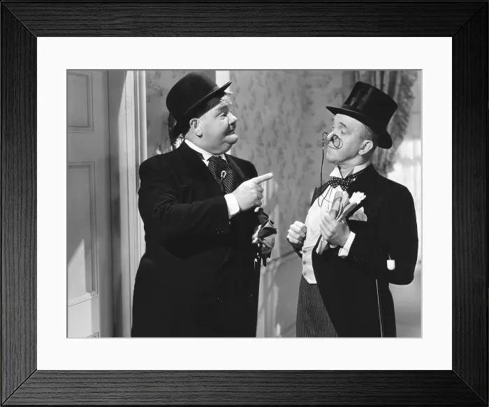 Framed Print : GREAT GUNS, from left: Oliver Hardy, Stan Laurel, 1941. TM & copyright 20th Century Fox Film Corp. All rights reserved / courtesy Everett Collection