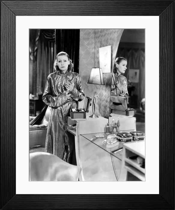Framed Print : GRAND HOTEL, Greta Garbo, 1932
