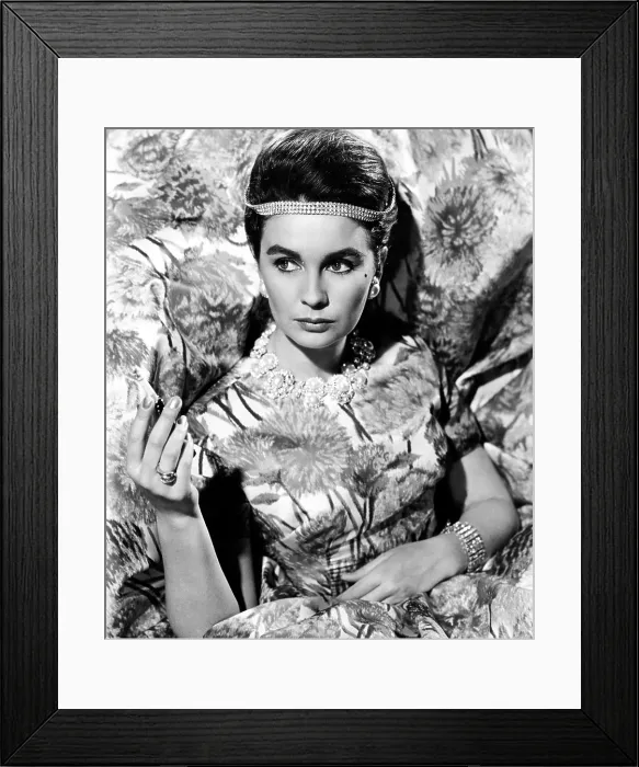 Framed Print : THE GRASS IS GREENER, Jean Simmons, 1960