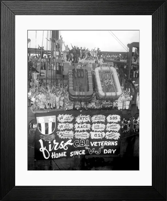 Framed Print : U.S. veterans of the China-Burma-India campaigns arrive in New York on Sept. 27, 1945. Aboard the Army transport General A. W Framed Print : U.S. veterans of the China-Burma-India campaigns arrive in New York on Sept. 27, 1945. Aboard the Army transport General A. W