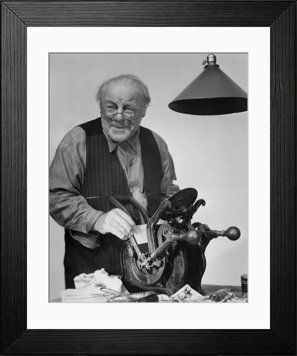 Framed Print : MISTER 880, Edmund Gwenn, 1950, TM & Copyright 20th Century Fox Film Corp. / courtesy Everett Collection