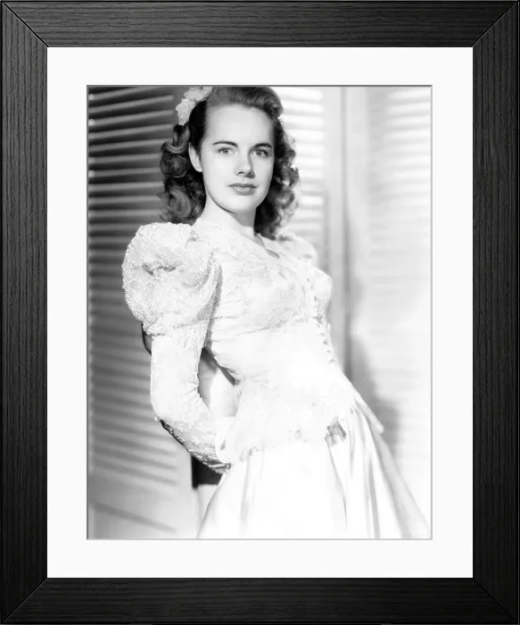 Framed Print : MIGHTY JOE YOUNG, Terry Moore, 1949 Framed Print : MIGHTY JOE YOUNG, Terry Moore, 1949